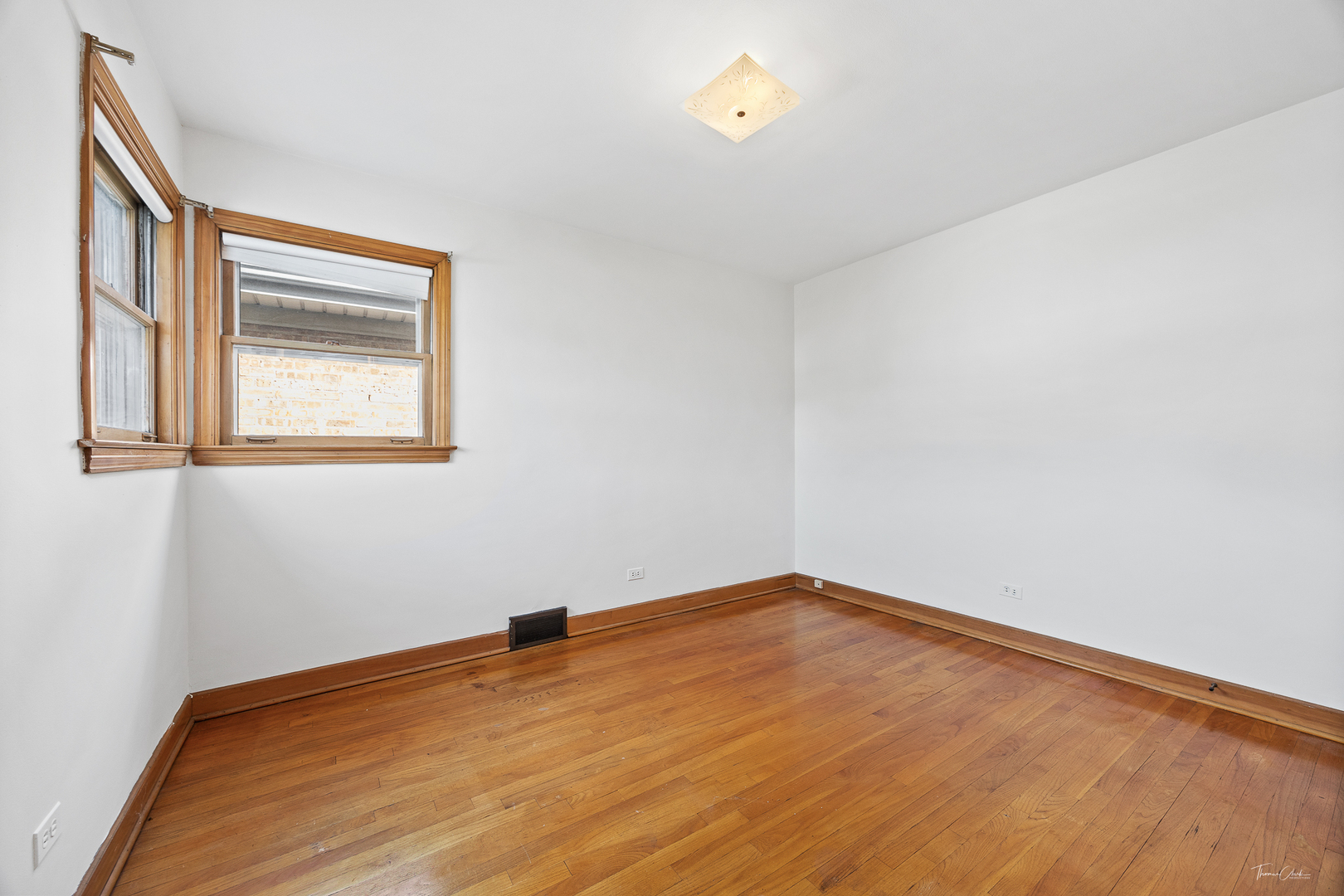5334 N Melvina Avenue, Chicago, IL 60630