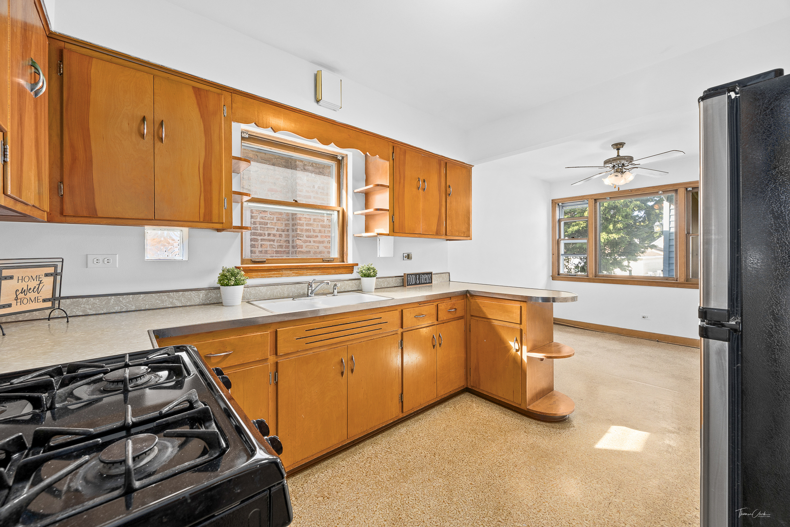 5334 N Melvina Avenue, Chicago, IL 60630