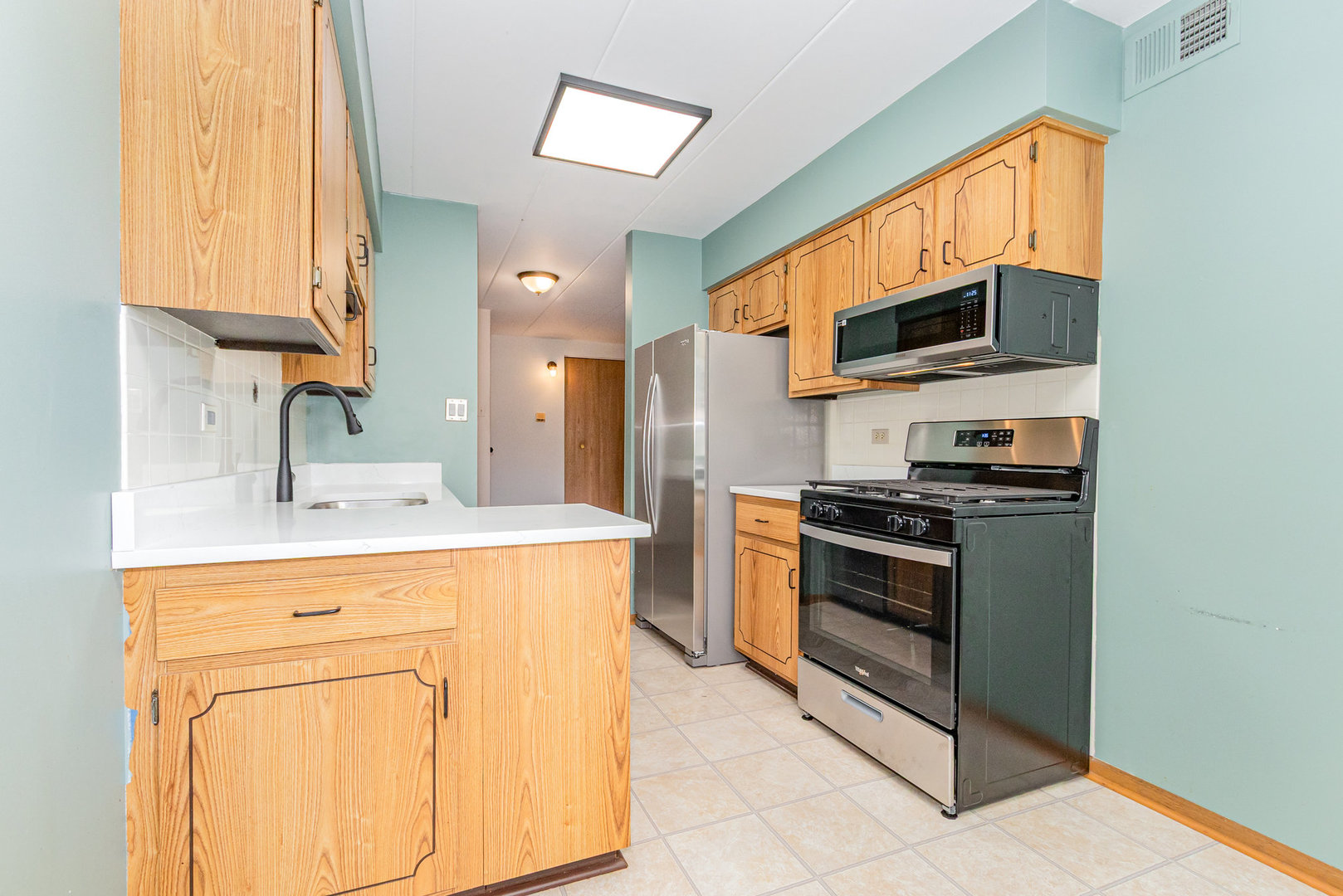 13426 W Circle Drive #302, Crestwood, IL 60418