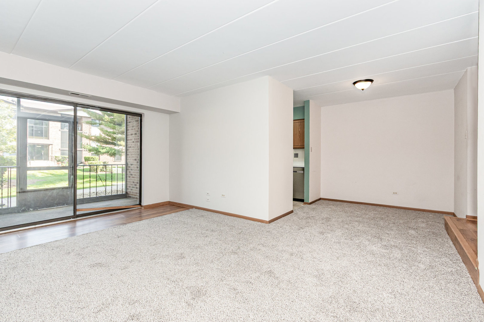 13426 W Circle Drive #302, Crestwood, IL 60418