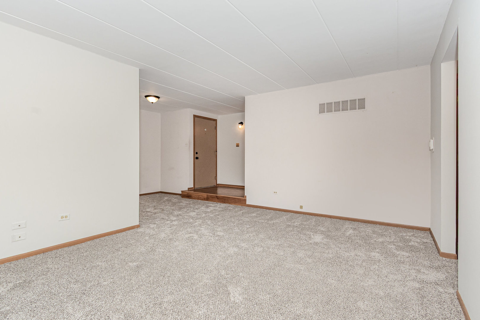 13426 W Circle Drive #302, Crestwood, IL 60418