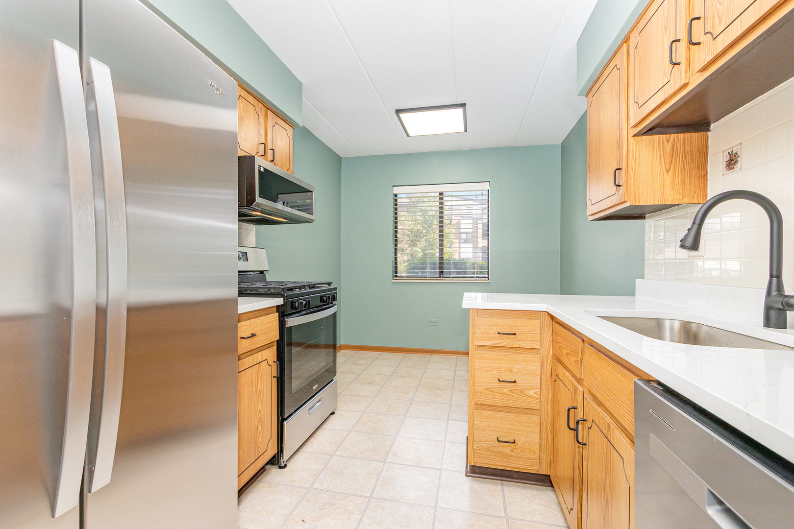 13426 W Circle Drive #302, Crestwood, IL 60418
