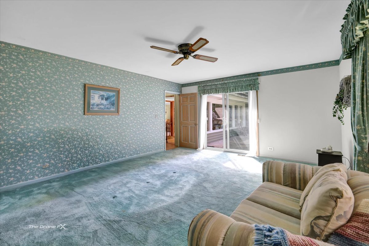 1s526 S Taylor Road, Glen Ellyn, IL 60134