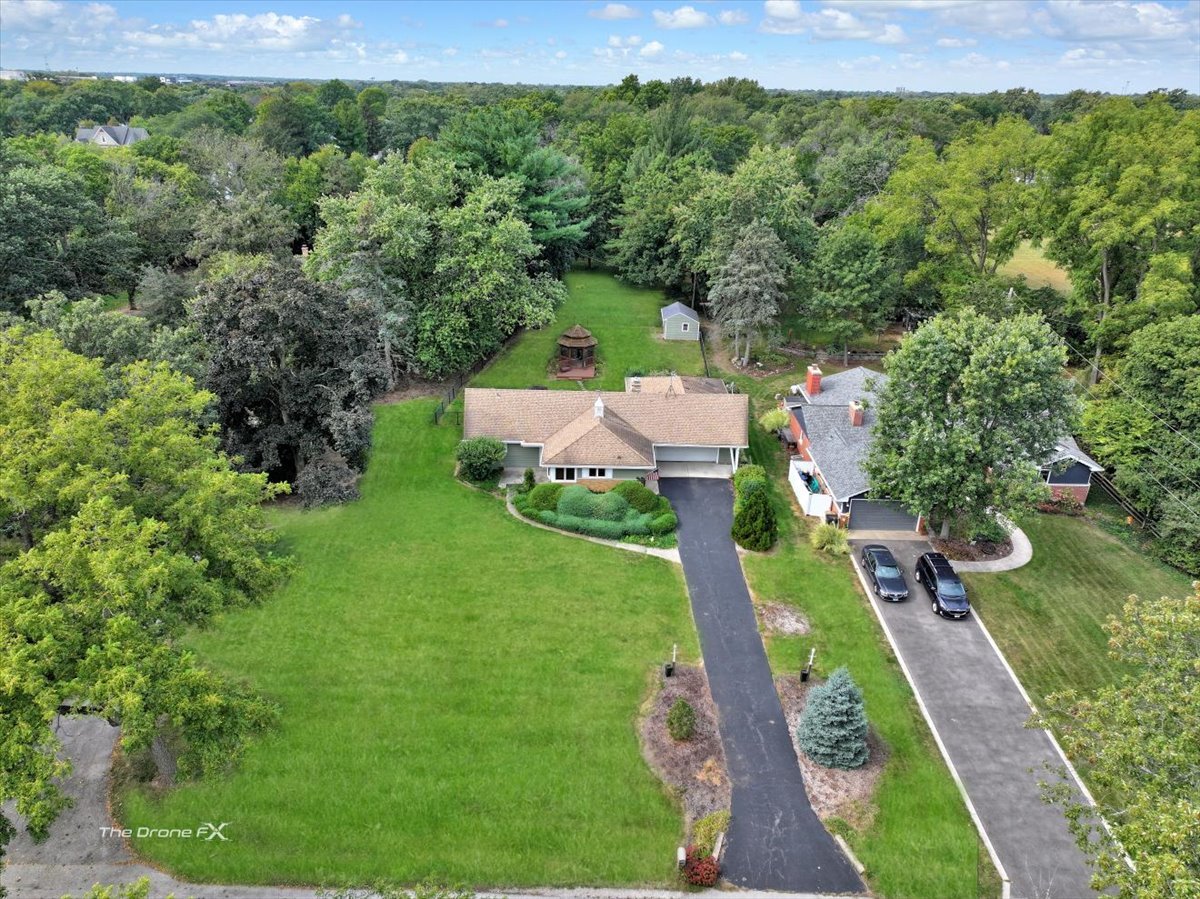 1s526 S Taylor Road, Glen Ellyn, IL 60134