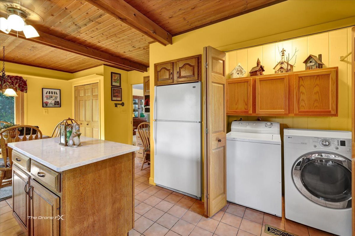 1s526 S Taylor Road, Glen Ellyn, IL 60134