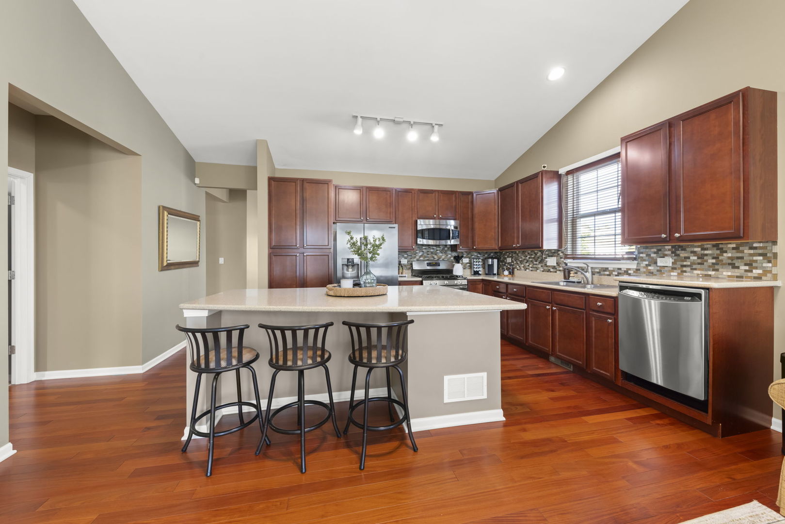 929 Fairmont Road, Pingree Grove, IL 60140