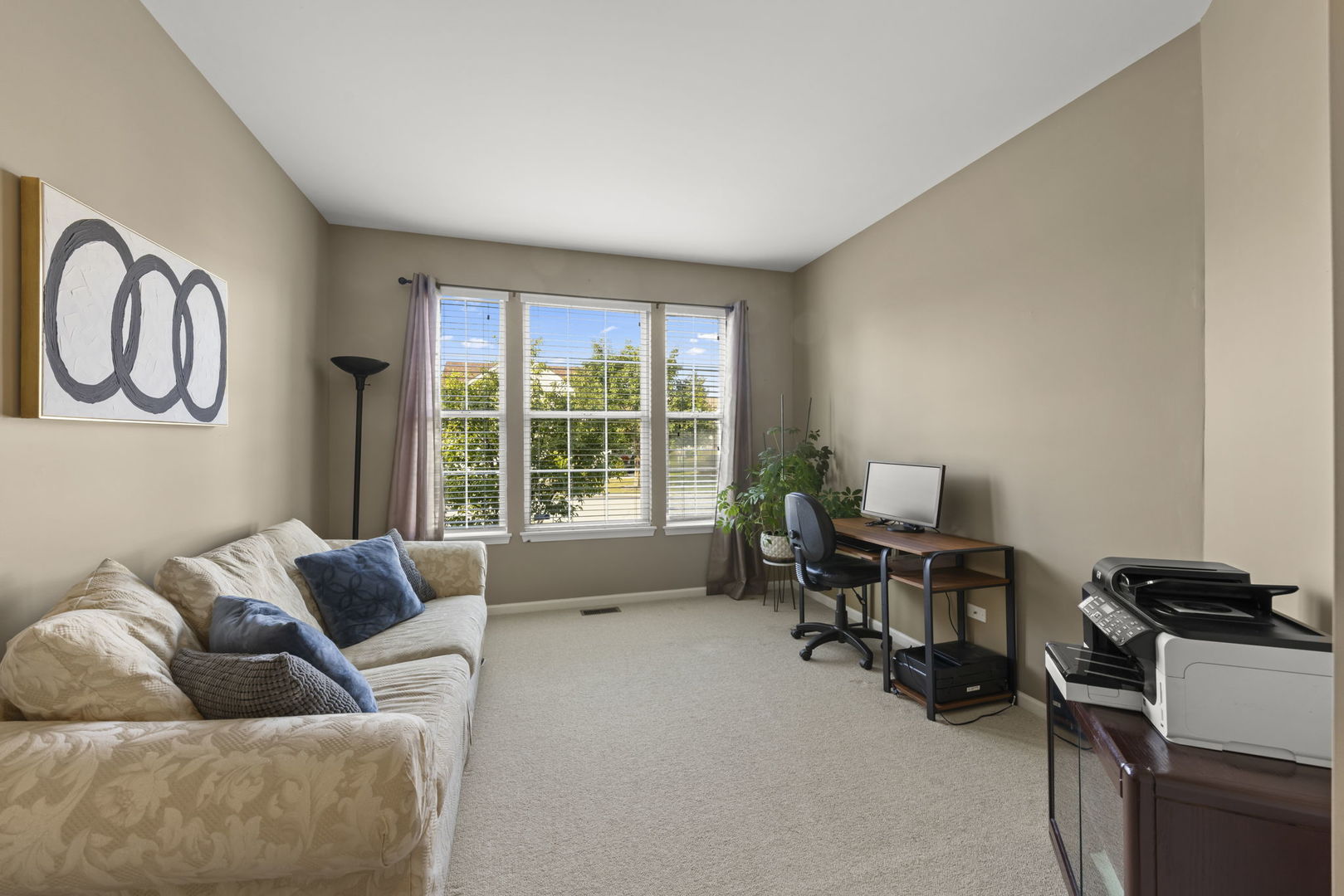 929 Fairmont Road, Pingree Grove, IL 60140