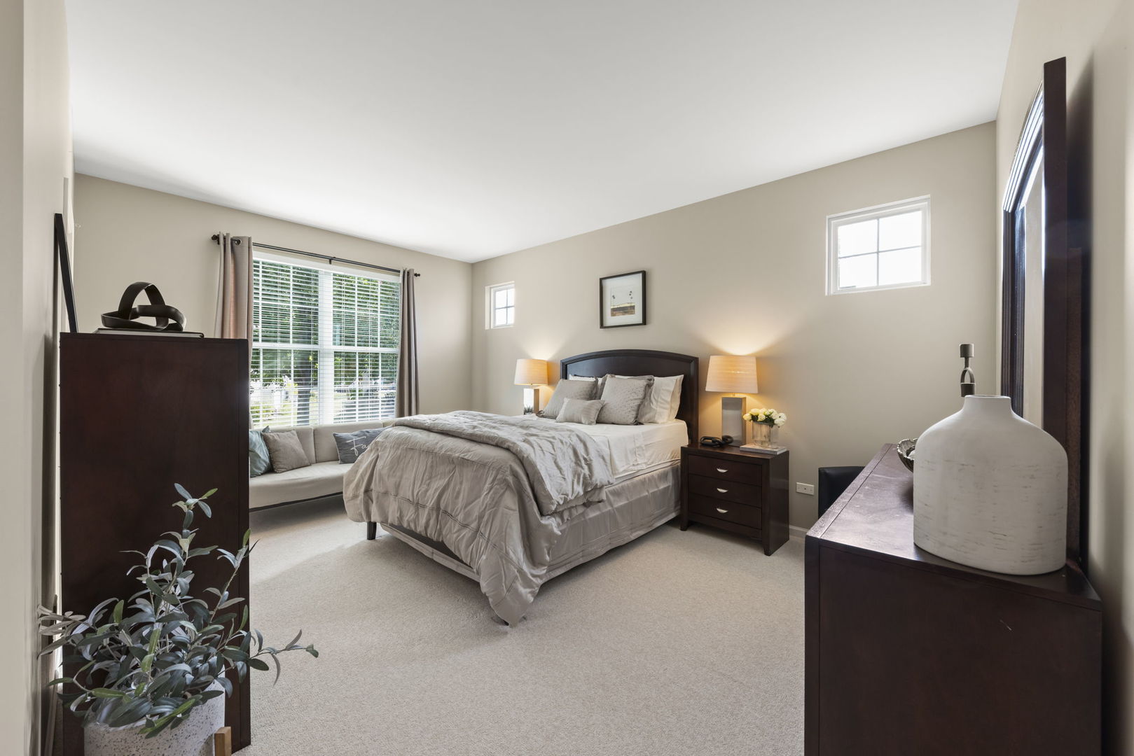 929 Fairmont Road, Pingree Grove, IL 60140