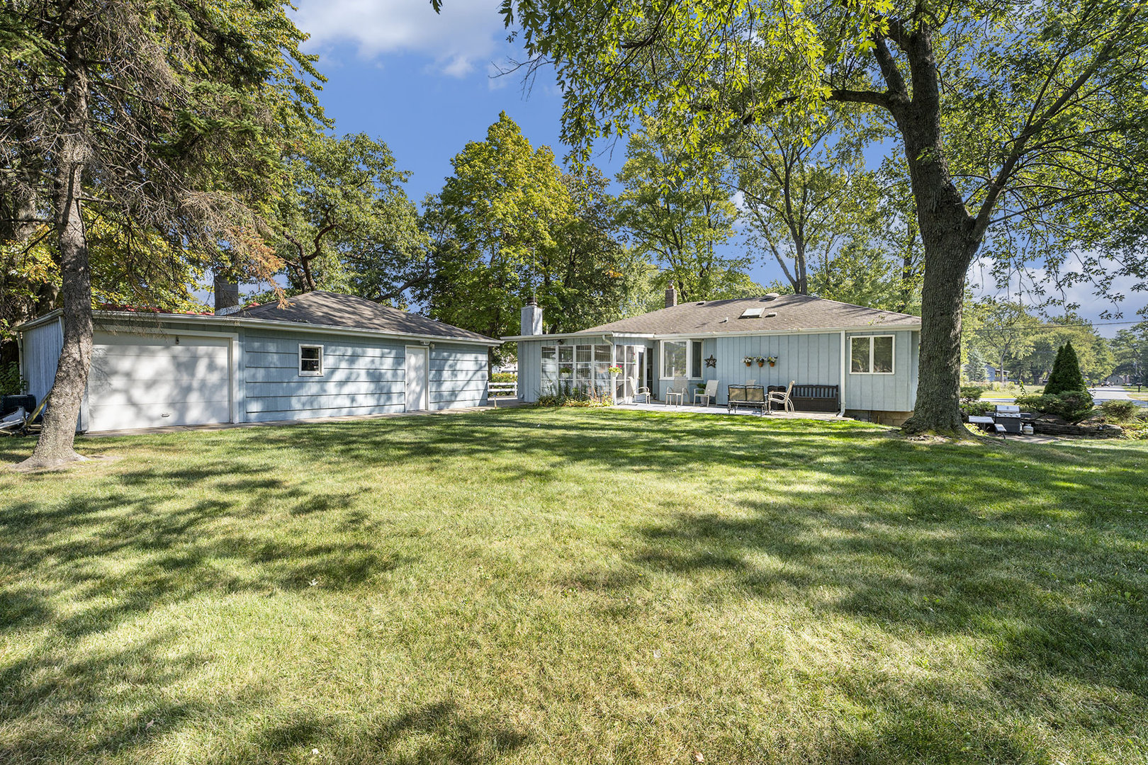 1991 Indiana Avenue, Lansing, IL 60438