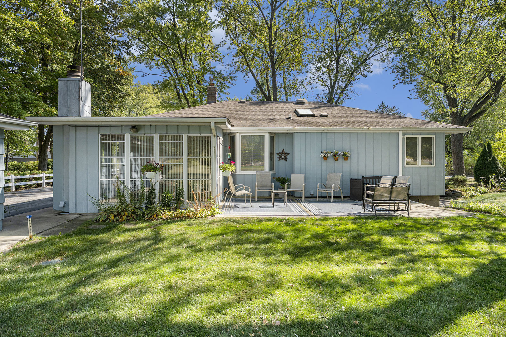 1991 Indiana Avenue, Lansing, IL 60438