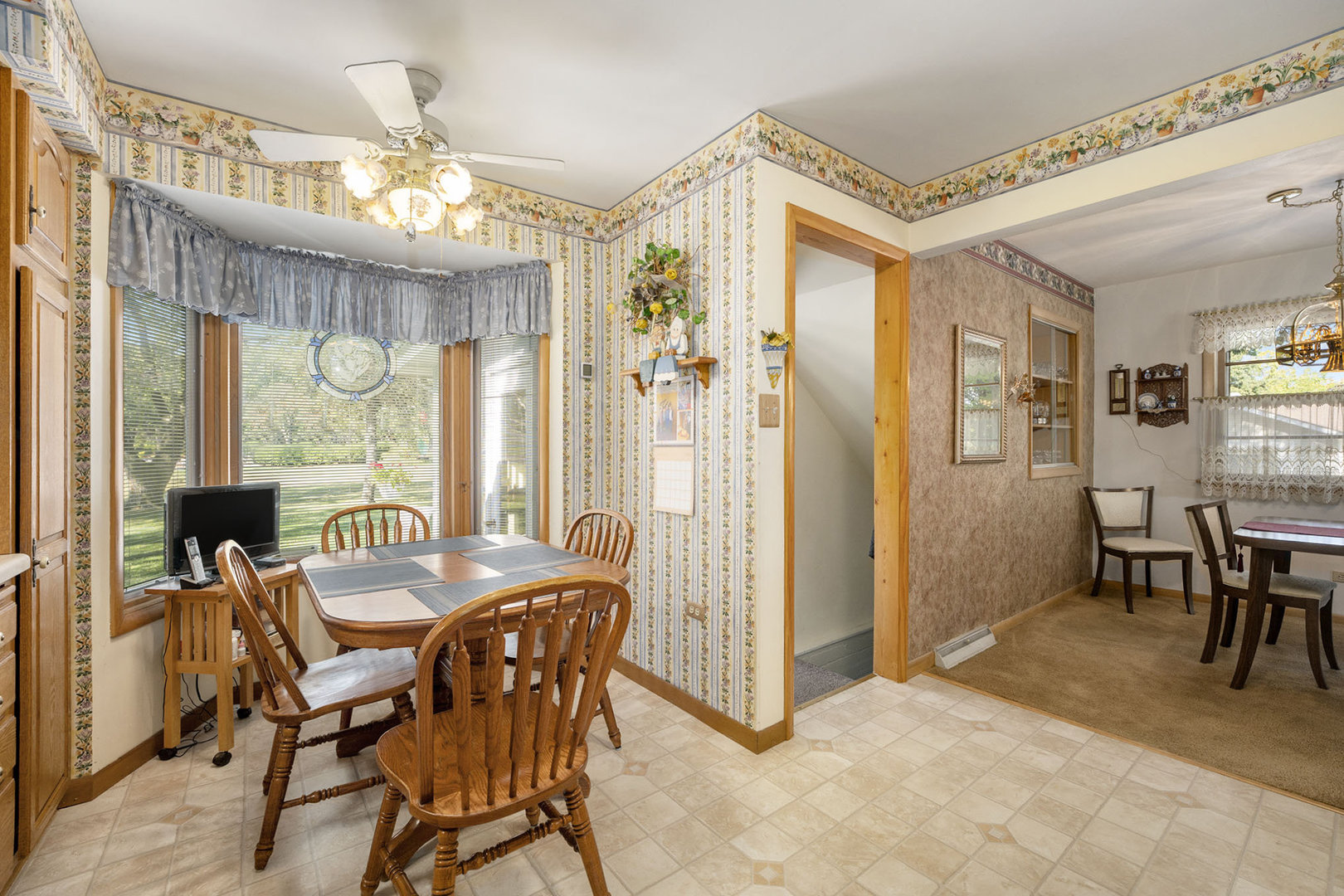 1991 Indiana Avenue, Lansing, IL 60438