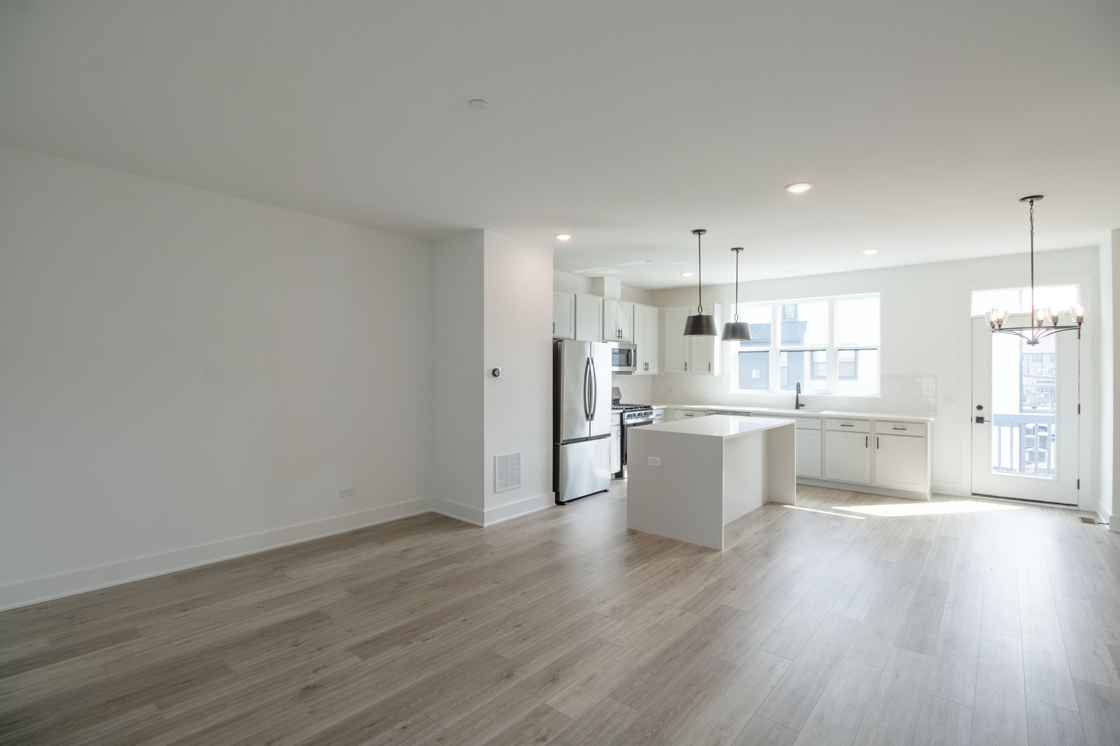 8380 Miami Avenue, Morton Grove, IL 60053