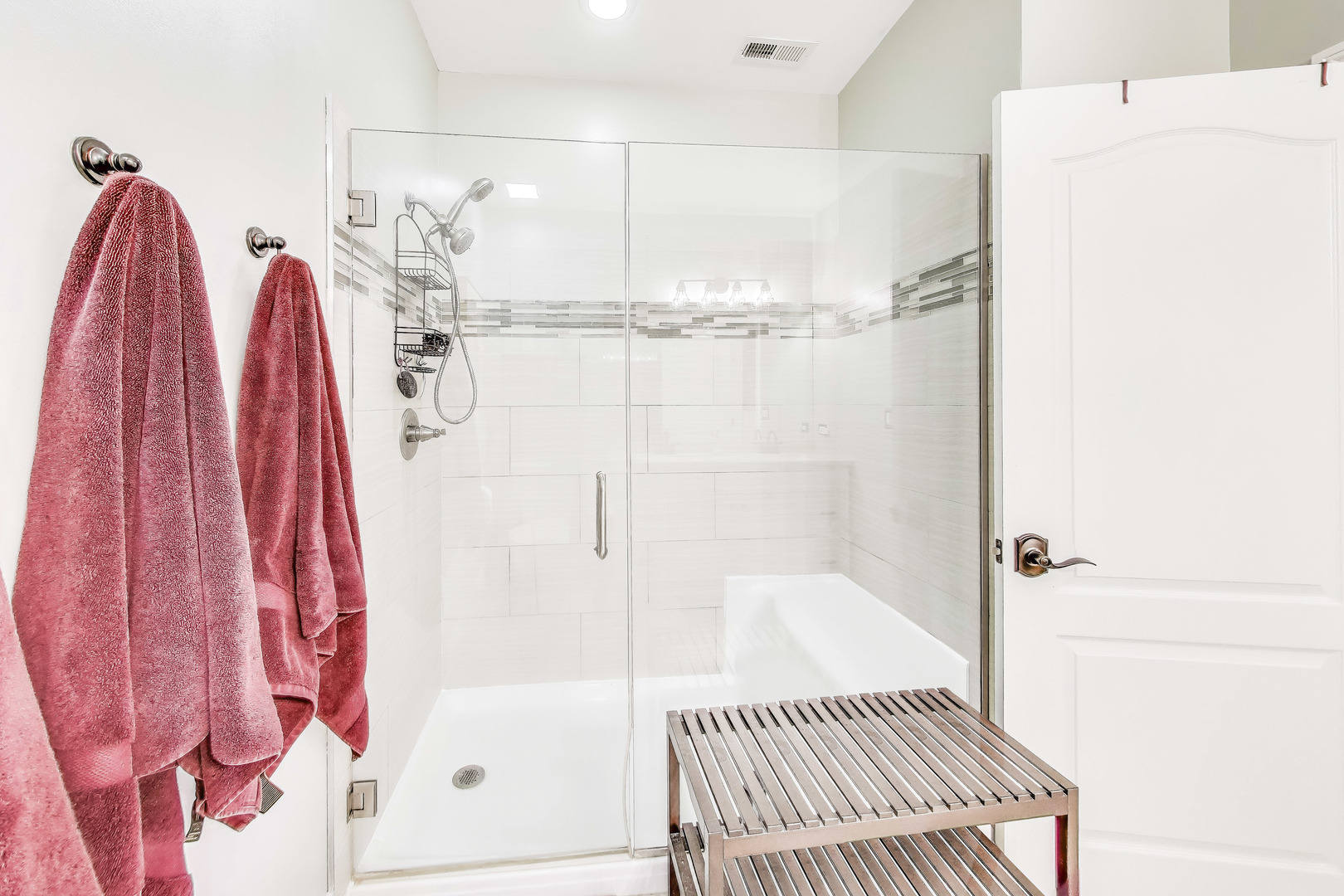 5013 W Dakin Street, Chicago, IL 60641