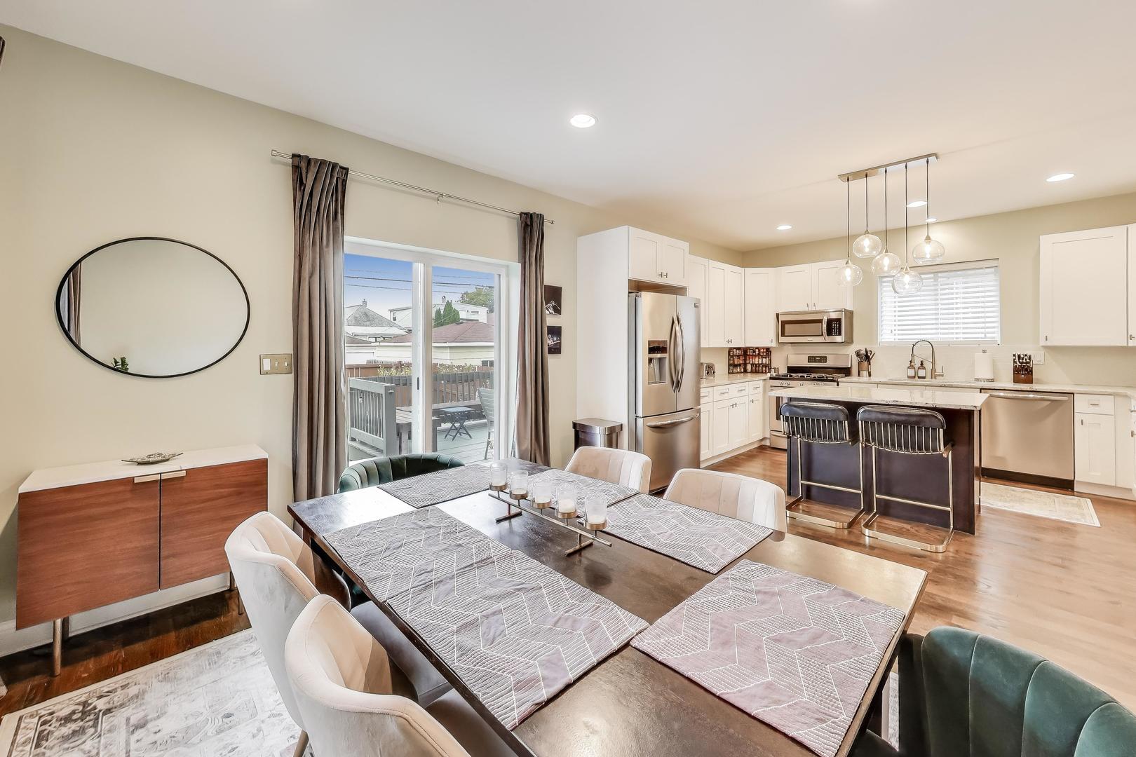 5013 W Dakin Street, Chicago, IL 60641