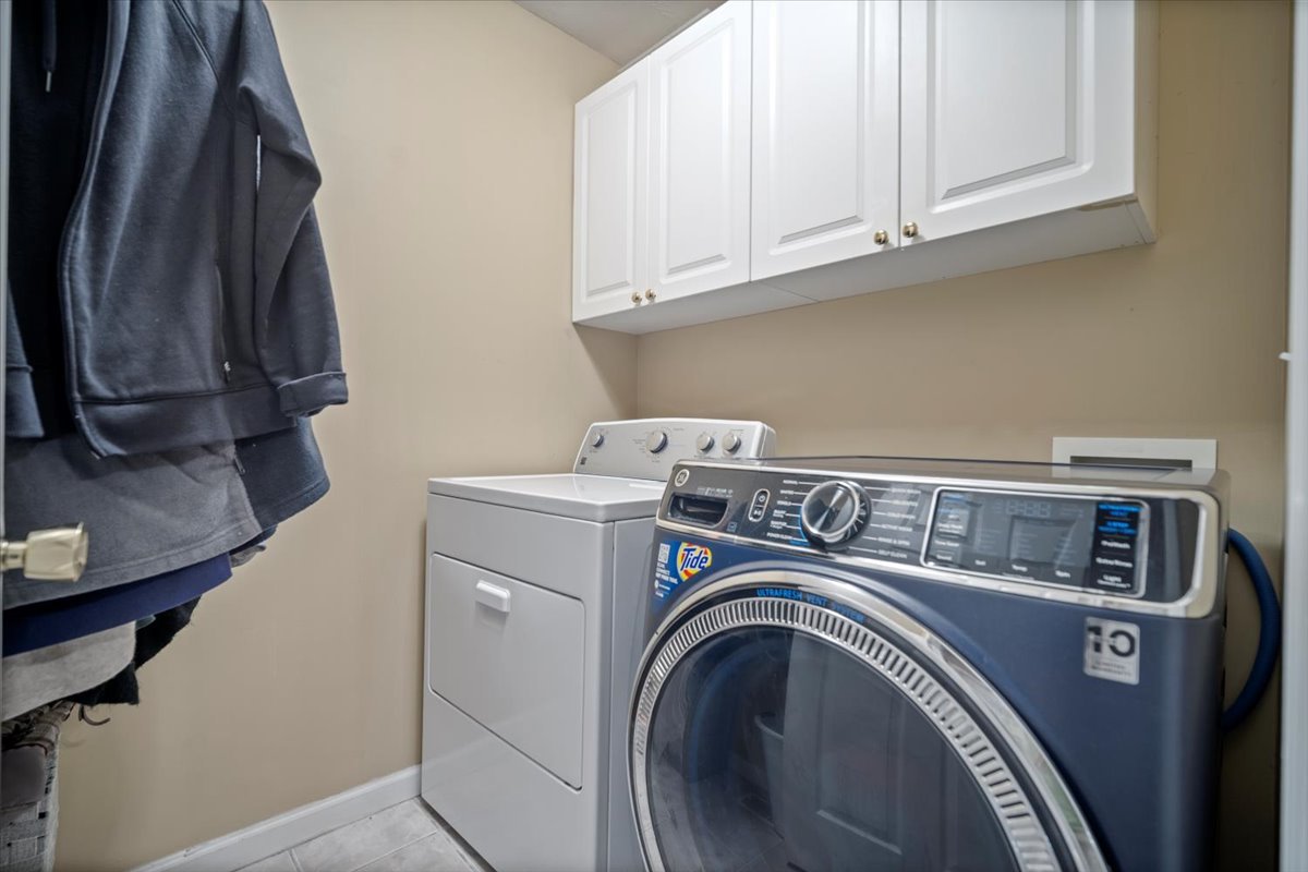 3509 Ballyford Drive, Bloomington, IL 61704