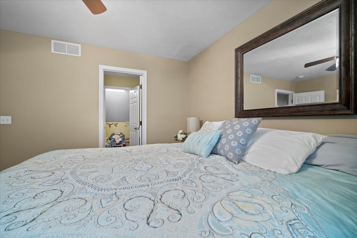 3509 Ballyford Drive, Bloomington, IL 61704