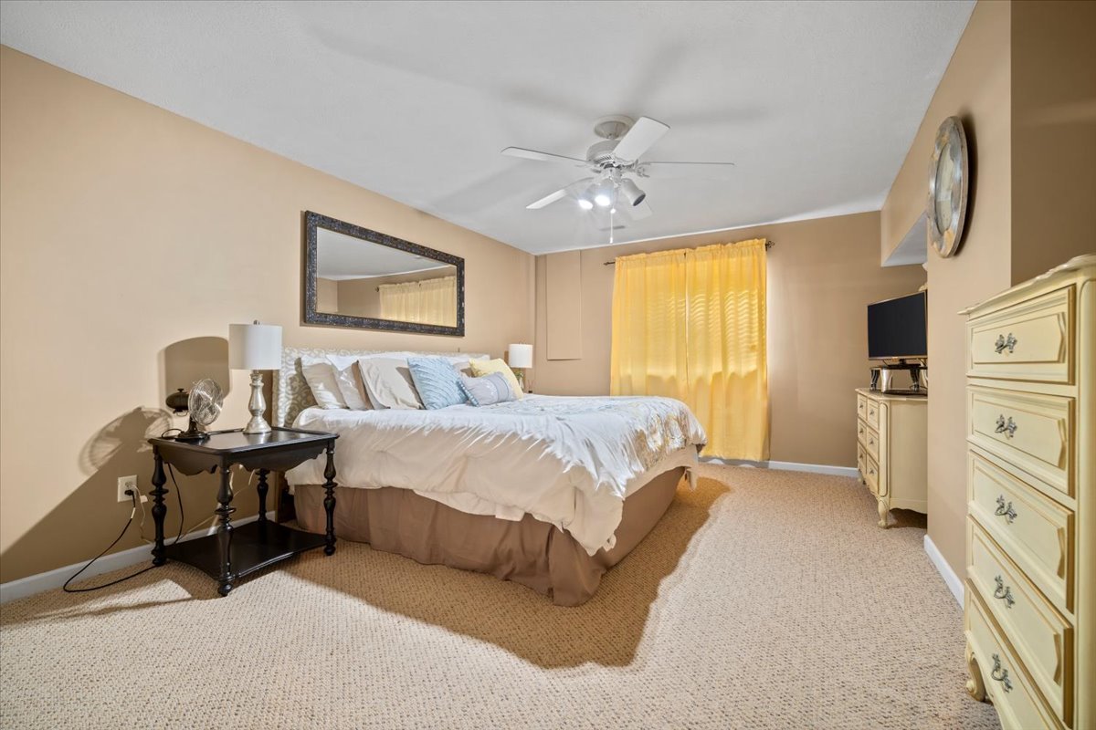 3509 Ballyford Drive, Bloomington, IL 61704