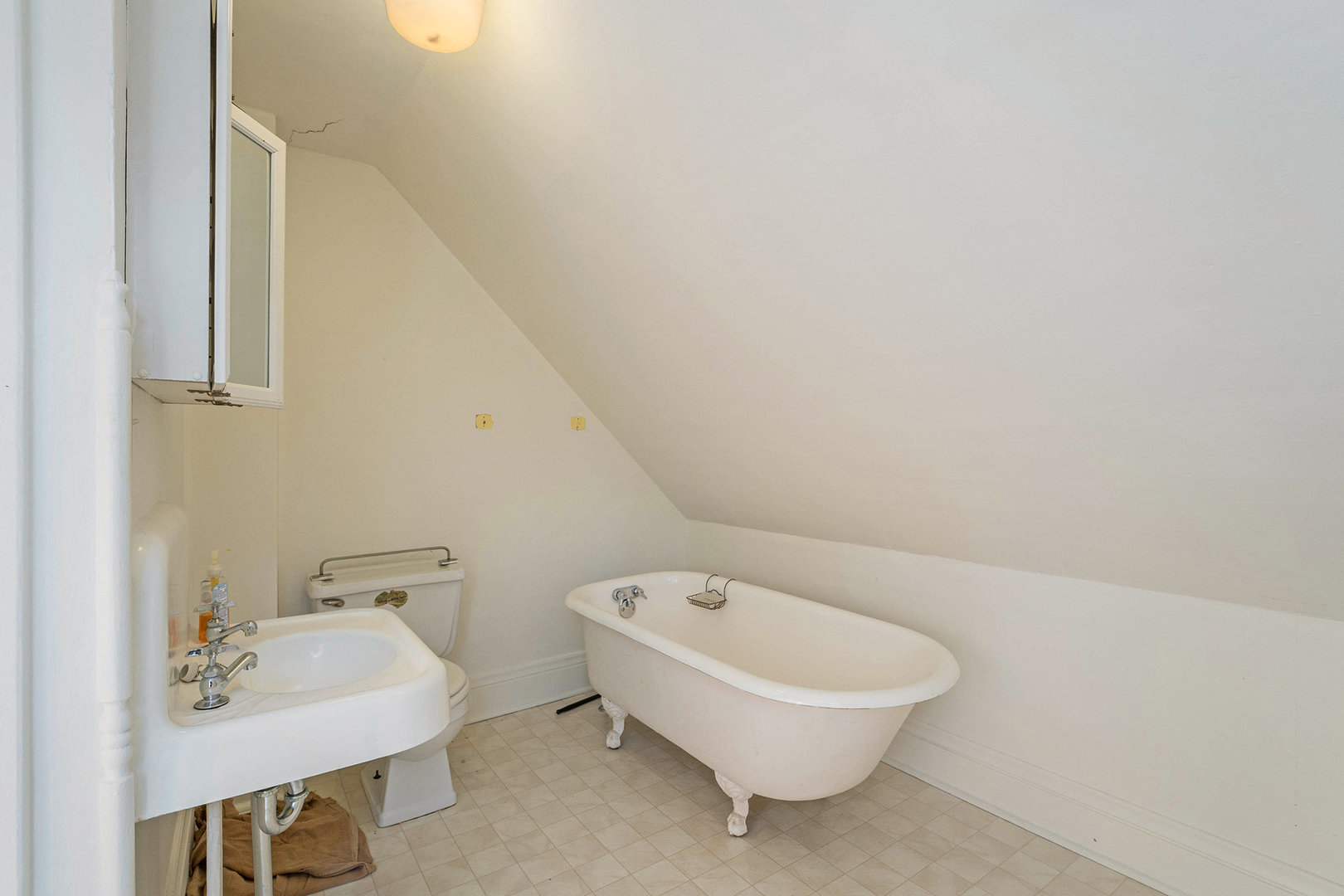 2528 McCool Road, Portage, IN 46368