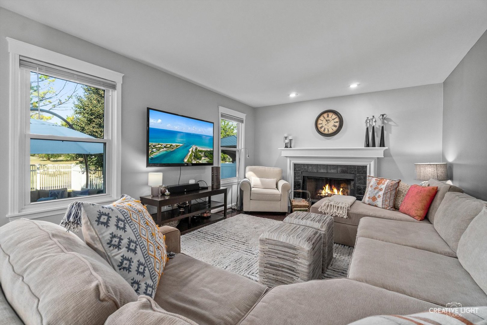 895 Lowell Lane, Naperville, IL 60540