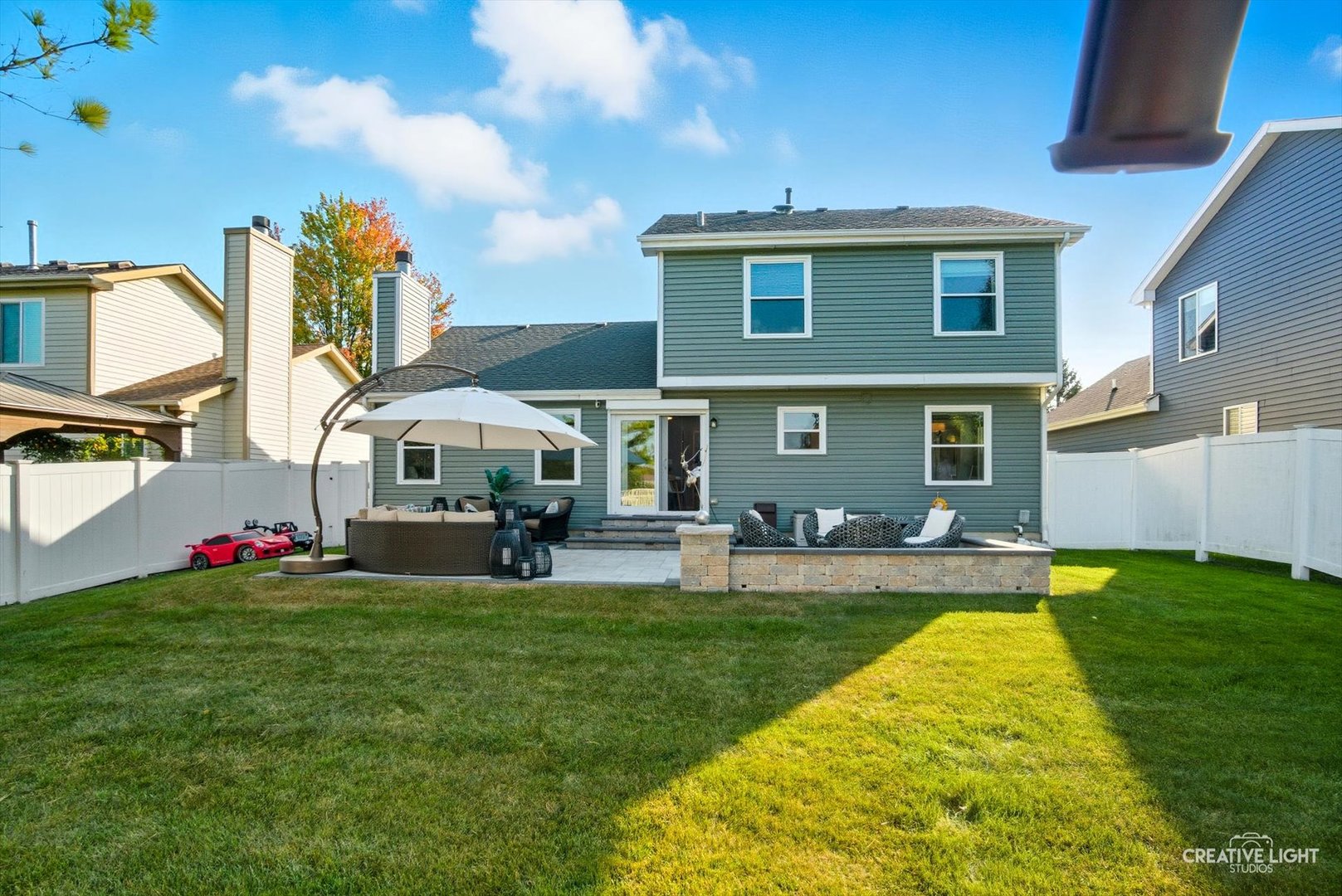 895 Lowell Lane, Naperville, IL 60540
