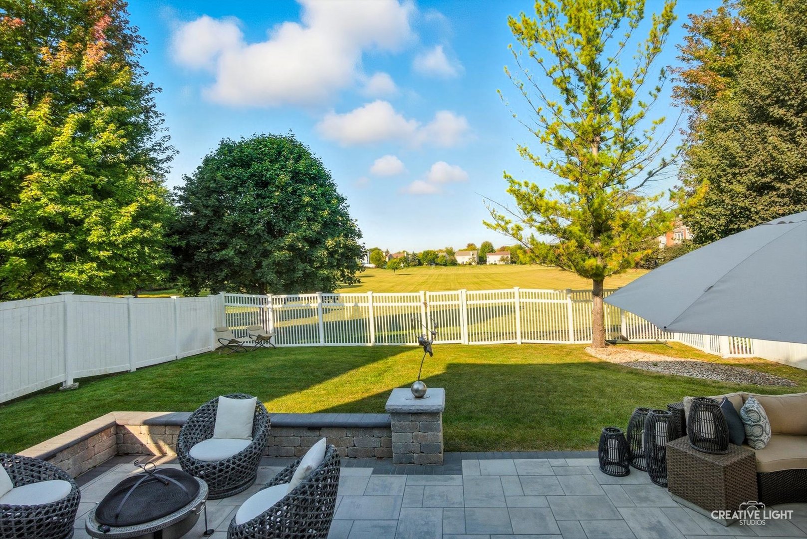 895 Lowell Lane, Naperville, IL 60540