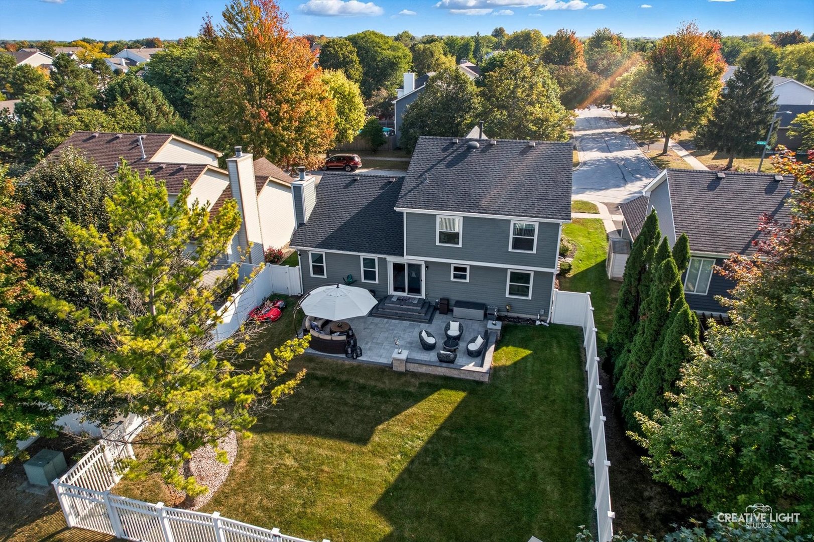 895 Lowell Lane, Naperville, IL 60540