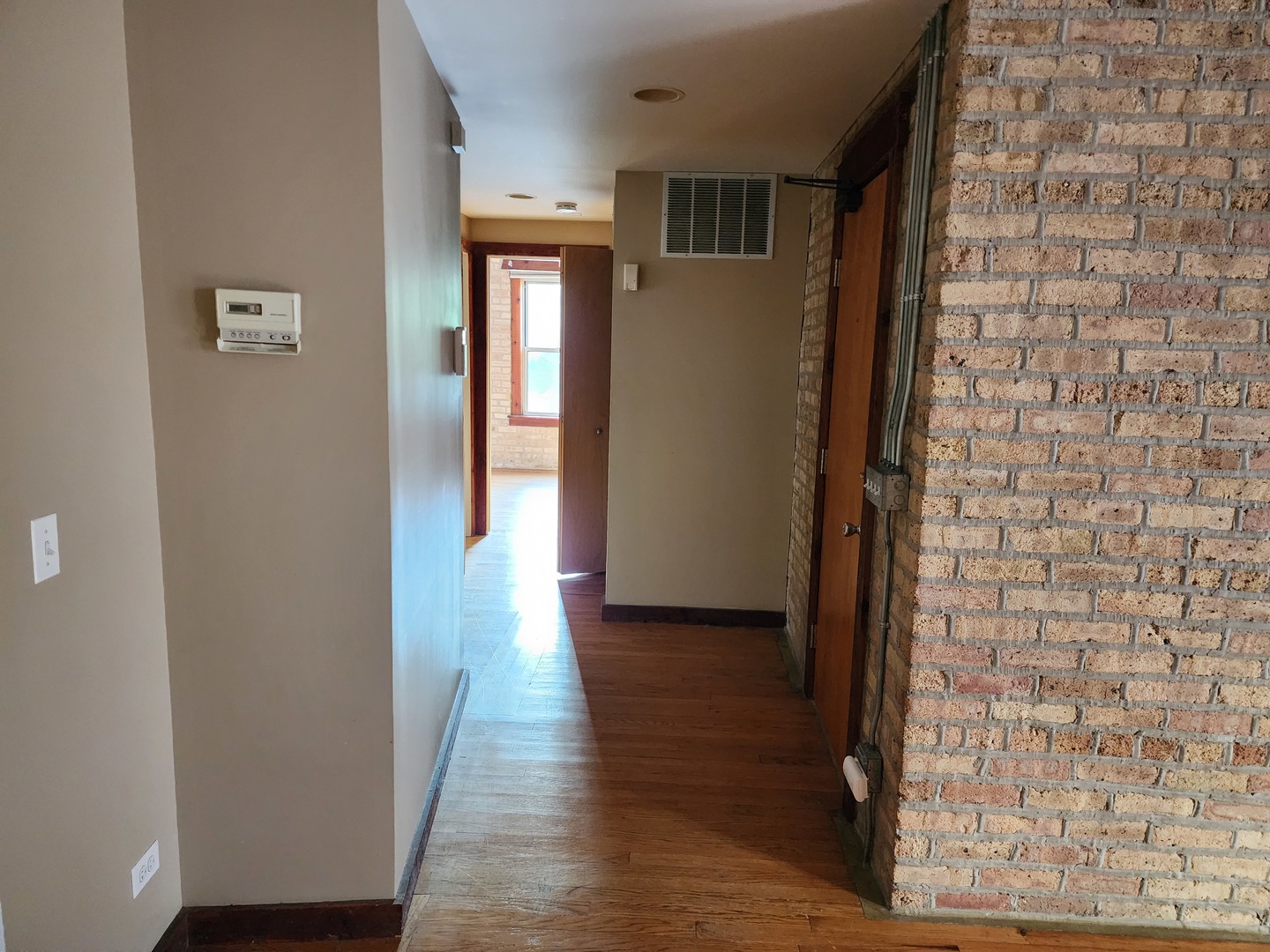 136 Clyde Avenue #2S, Evanston, IL 60202