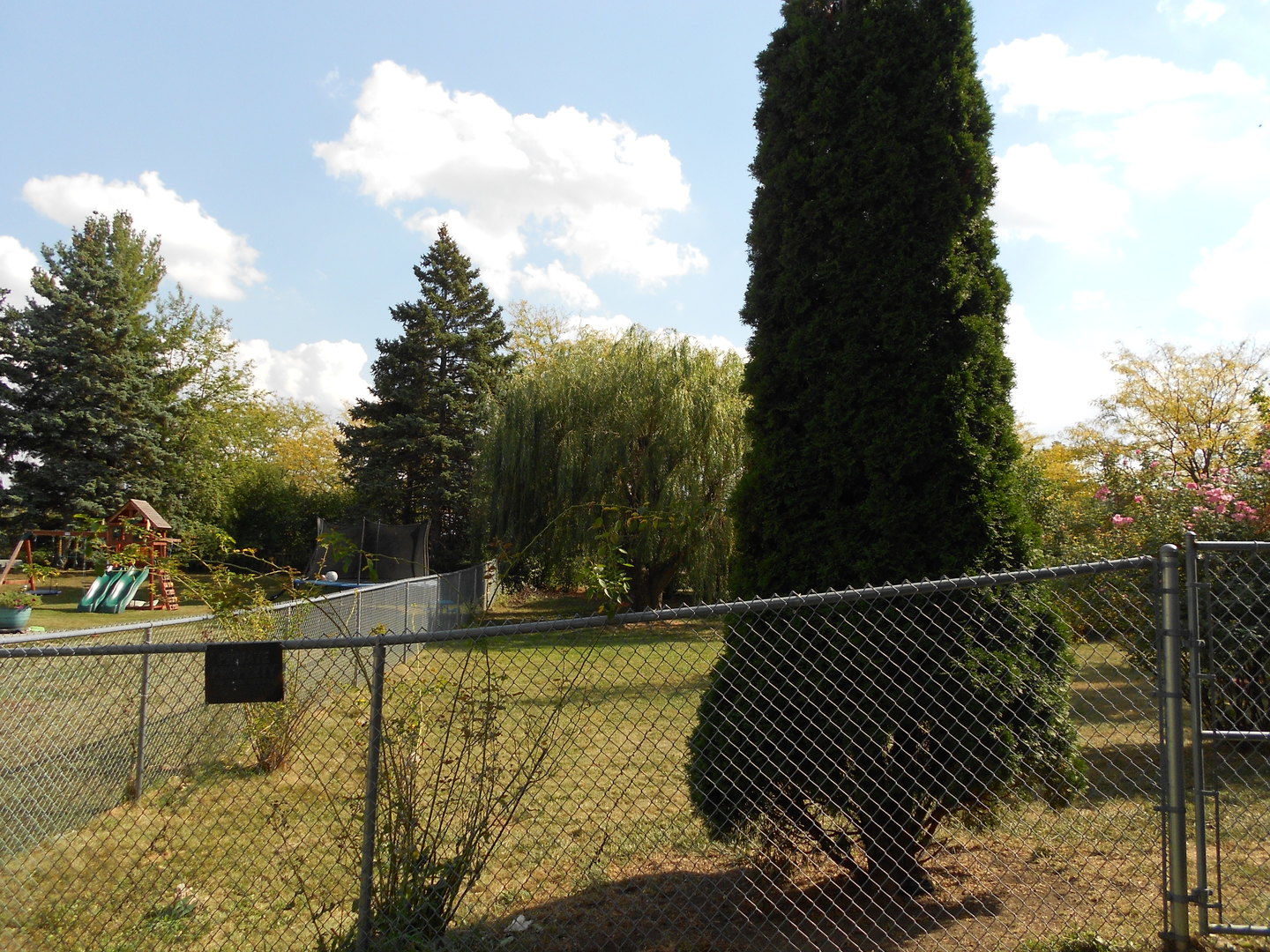 89 Stonefield Drive, Glendale Heights, IL 60139