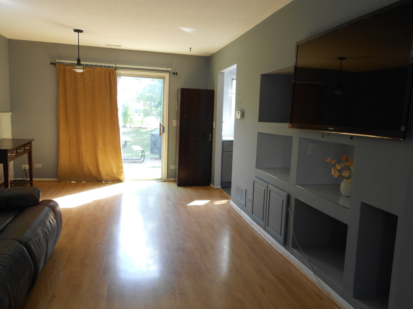 89 Stonefield Drive, Glendale Heights, IL 60139