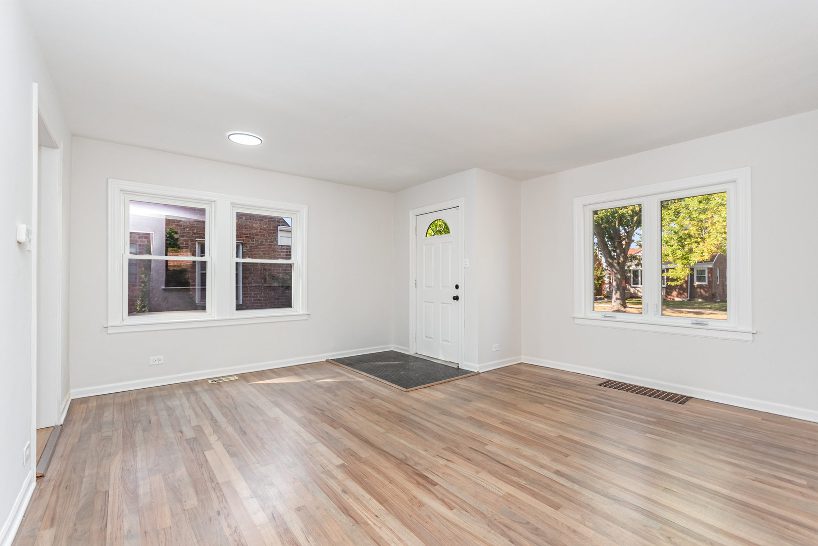 3853 W 86th Place, Chicago, IL 60652