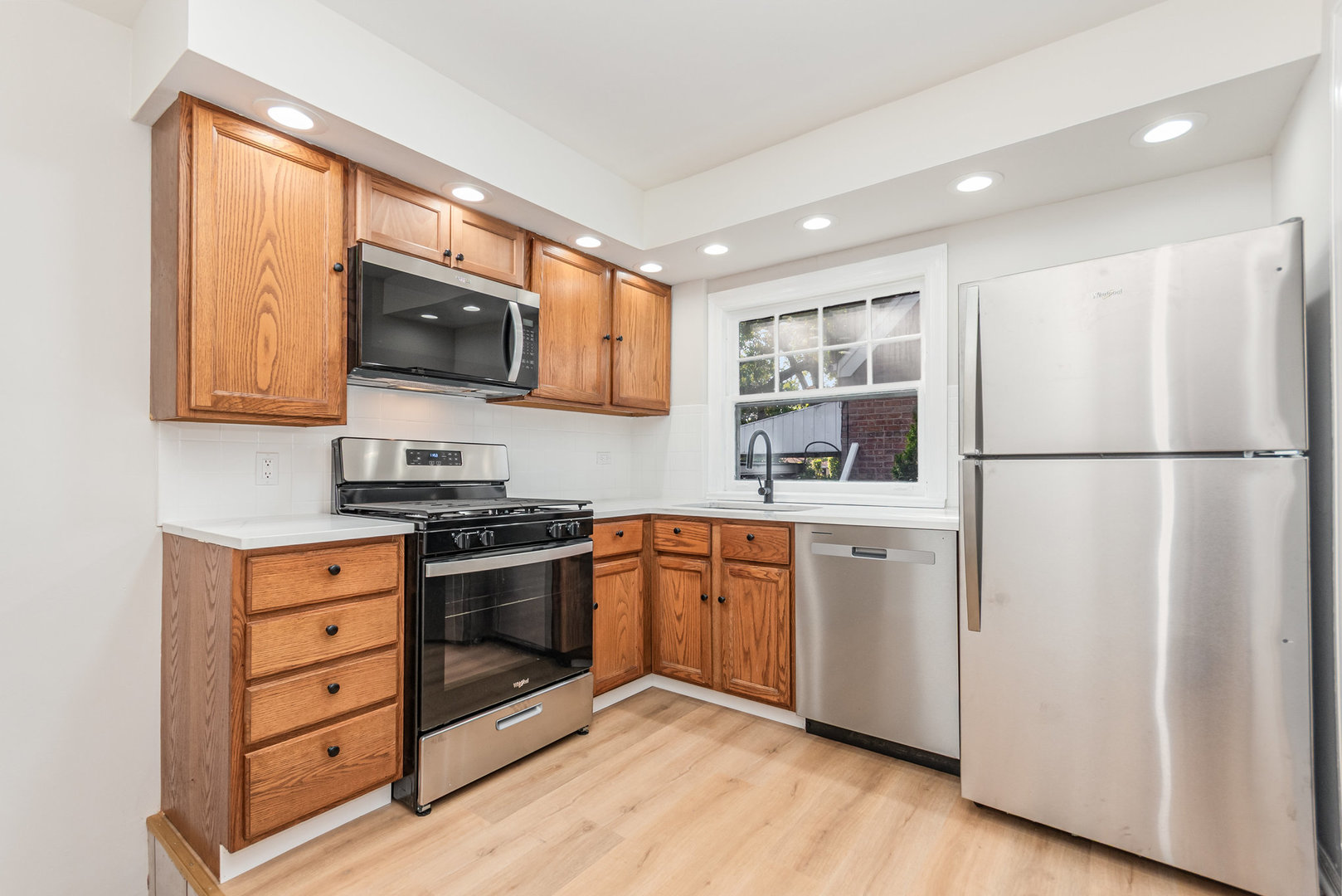 3853 W 86th Place, Chicago, IL 60652