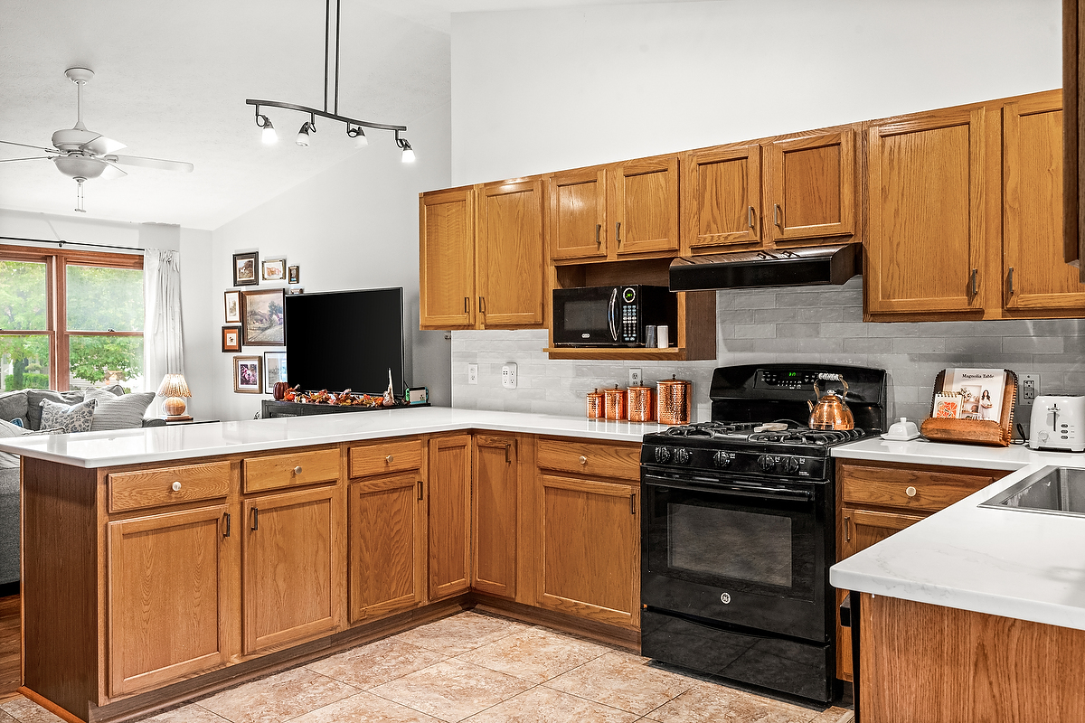 2905 Scarborough Street, Bloomington, IL 61705