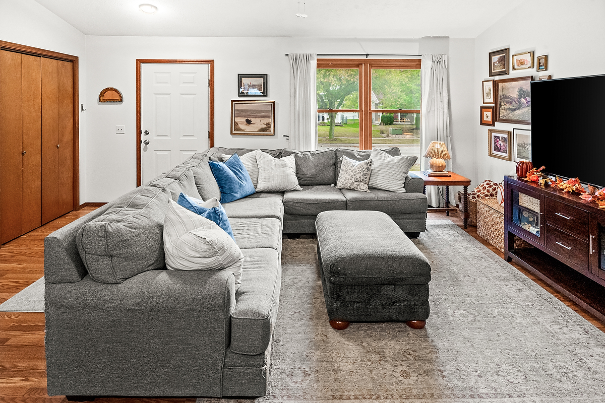 2905 Scarborough Street, Bloomington, IL 61705