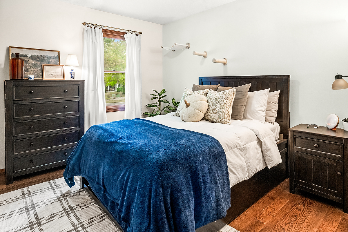 2905 Scarborough Street, Bloomington, IL 61705