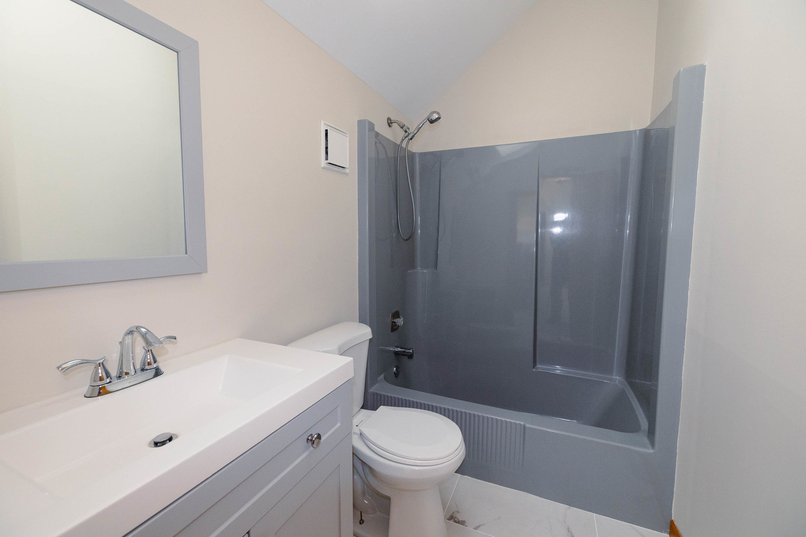 3161 E Bending Creek Trail, Crete, IL 60417