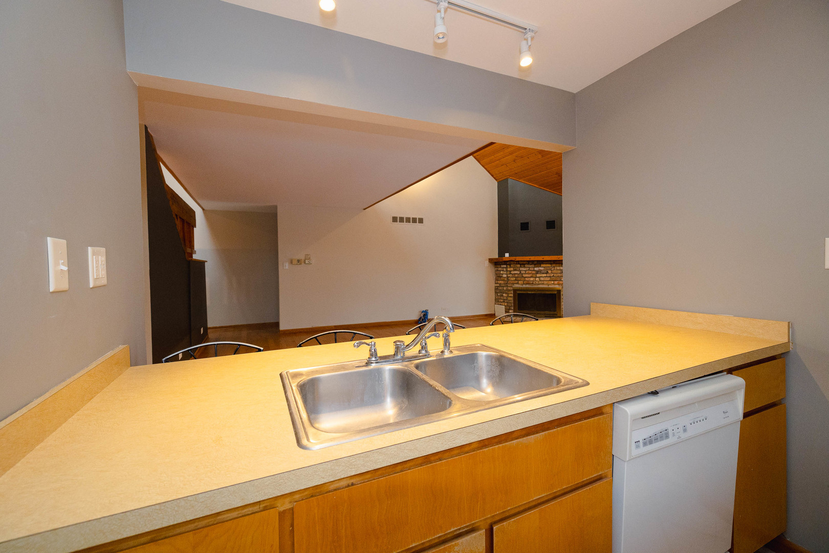 3161 E Bending Creek Trail, Crete, IL 60417