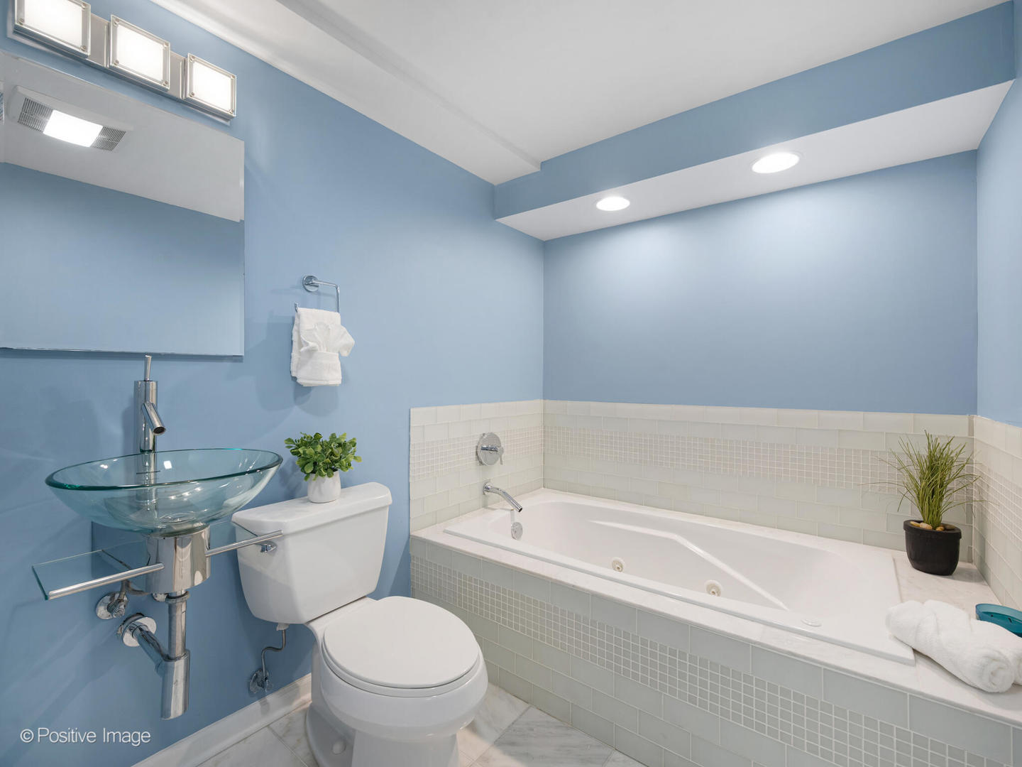 10913 Martindale Drive, Westchester, IL 60154