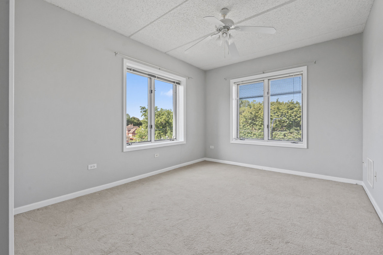 5 W Central Road #410, Mount Prospect, IL 60056