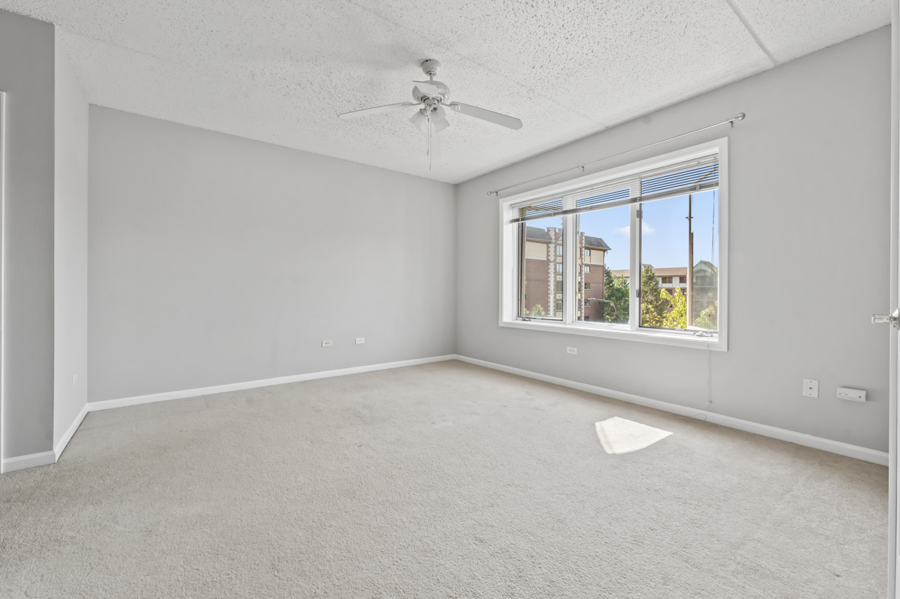 5 W Central Road #410, Mount Prospect, IL 60056