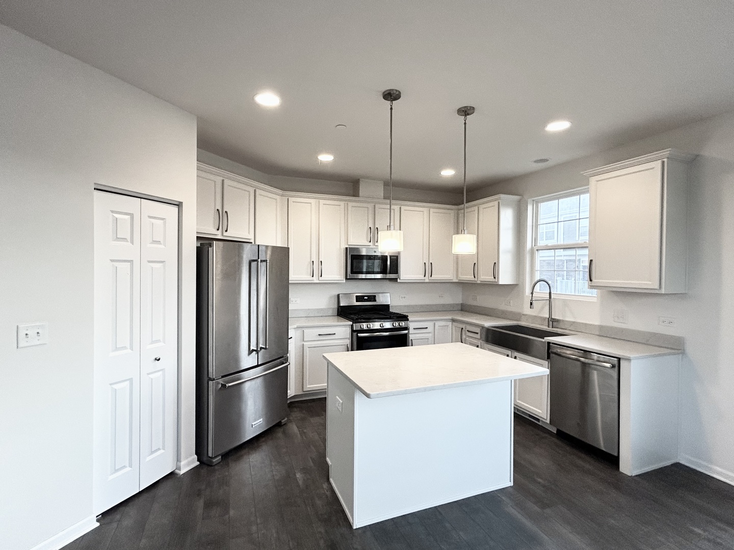 4449 Monroe Court, Naperville, IL 60564