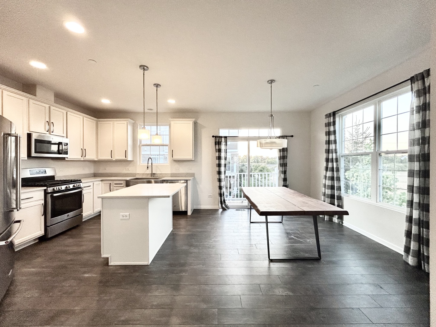 4449 Monroe Court, Naperville, IL 60564