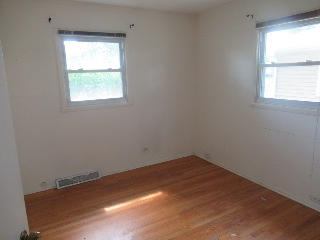 928 Woodland Drive, Wheeling, IL 60090