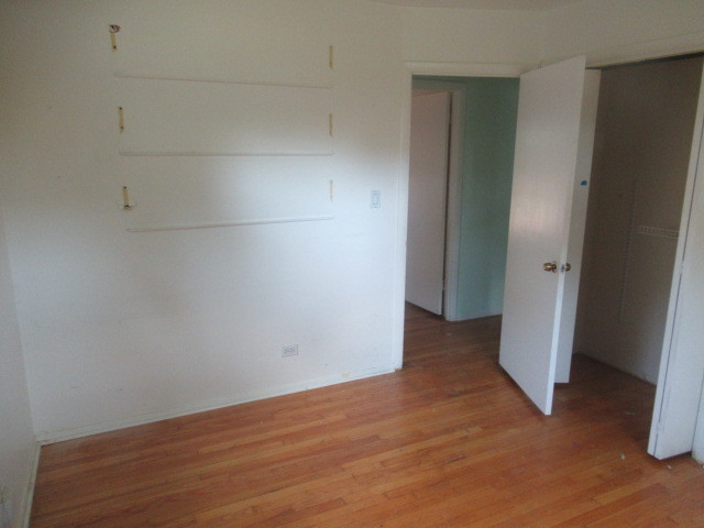 928 Woodland Drive, Wheeling, IL 60090