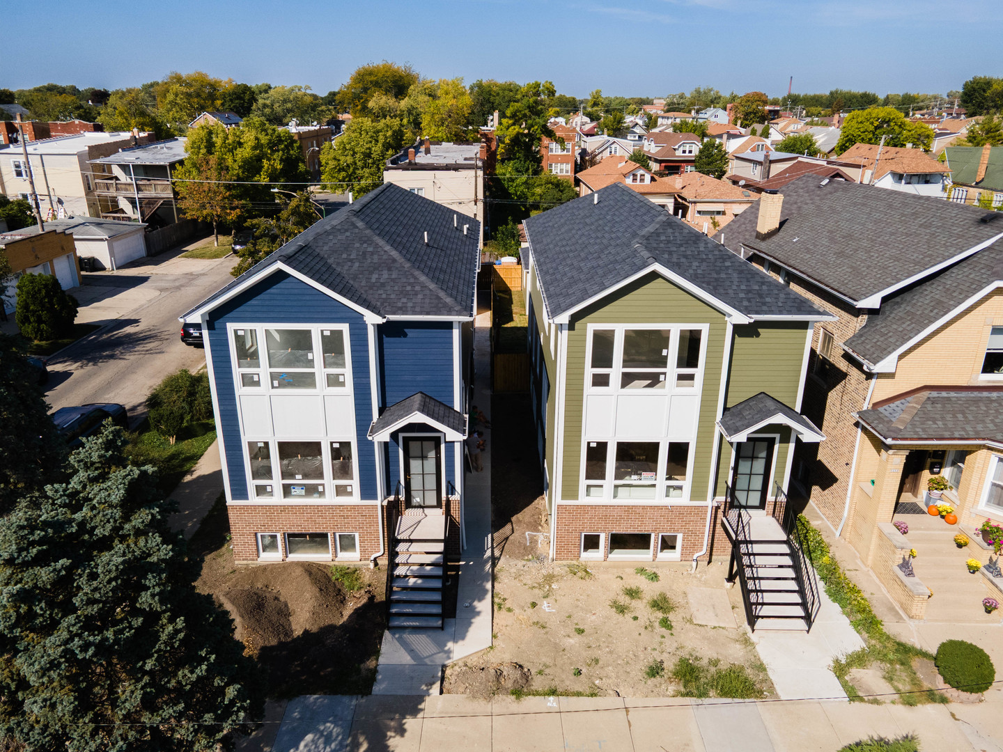 5254 W Newport Avenue, Chicago, IL 60641