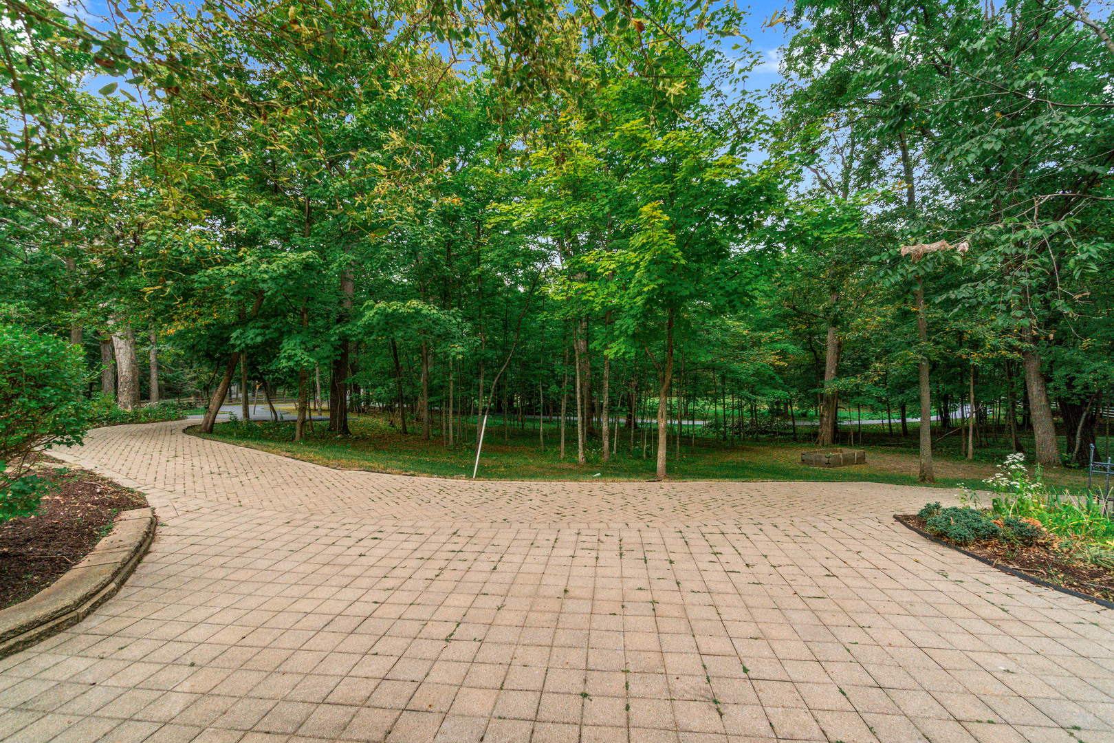 53 Abbeyfeale Drive, Oswego, IL 60543