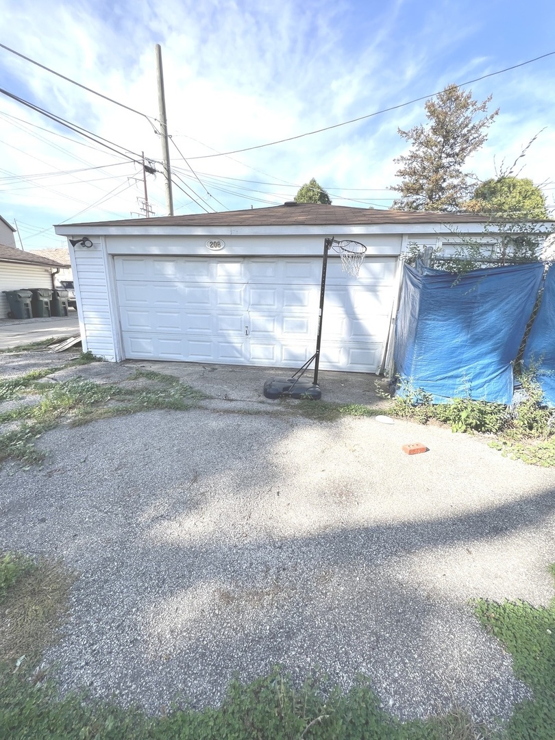 208 28th Avenue, Bellwood, IL 60104