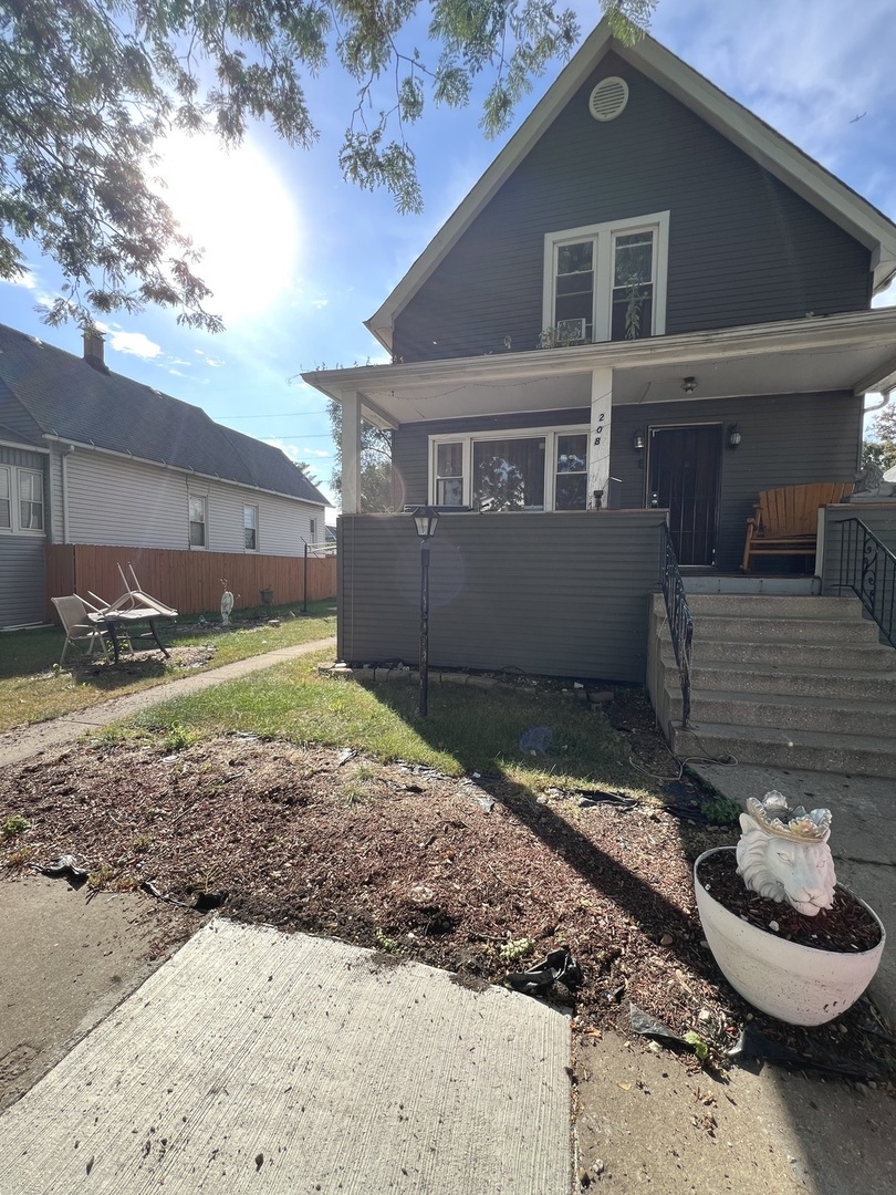 208 28th Avenue, Bellwood, IL 60104