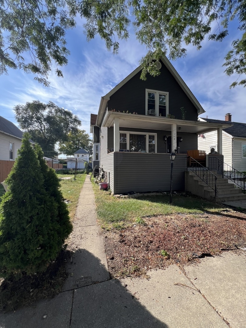 208 28th Avenue, Bellwood, IL 60104