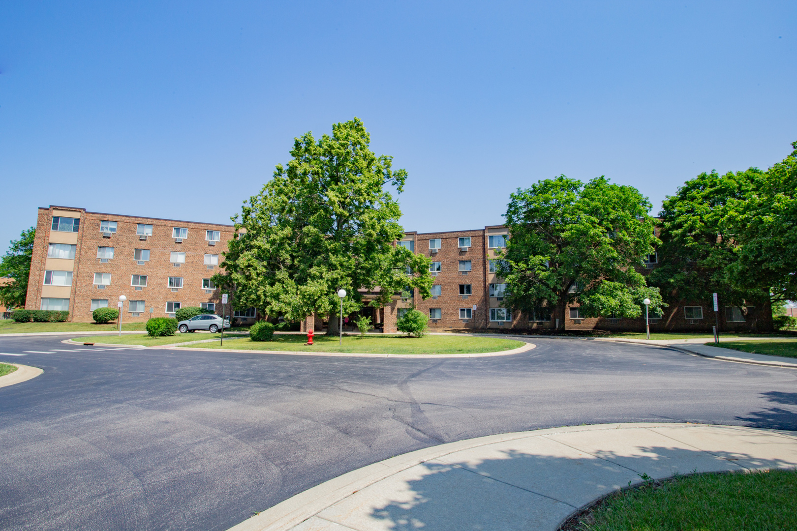 1880 Bonnie Lane #410, Hoffman Estates, IL 60169