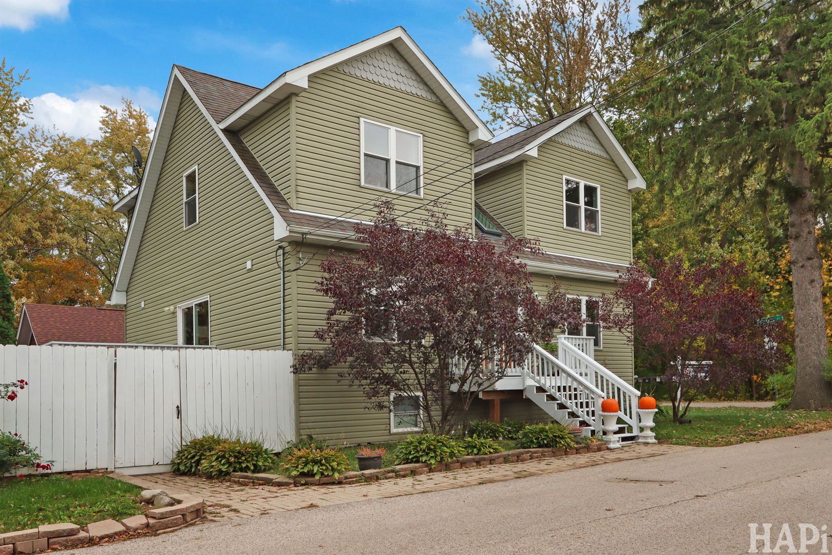 2624 Elm Oak Lane, McHenry, IL 60051